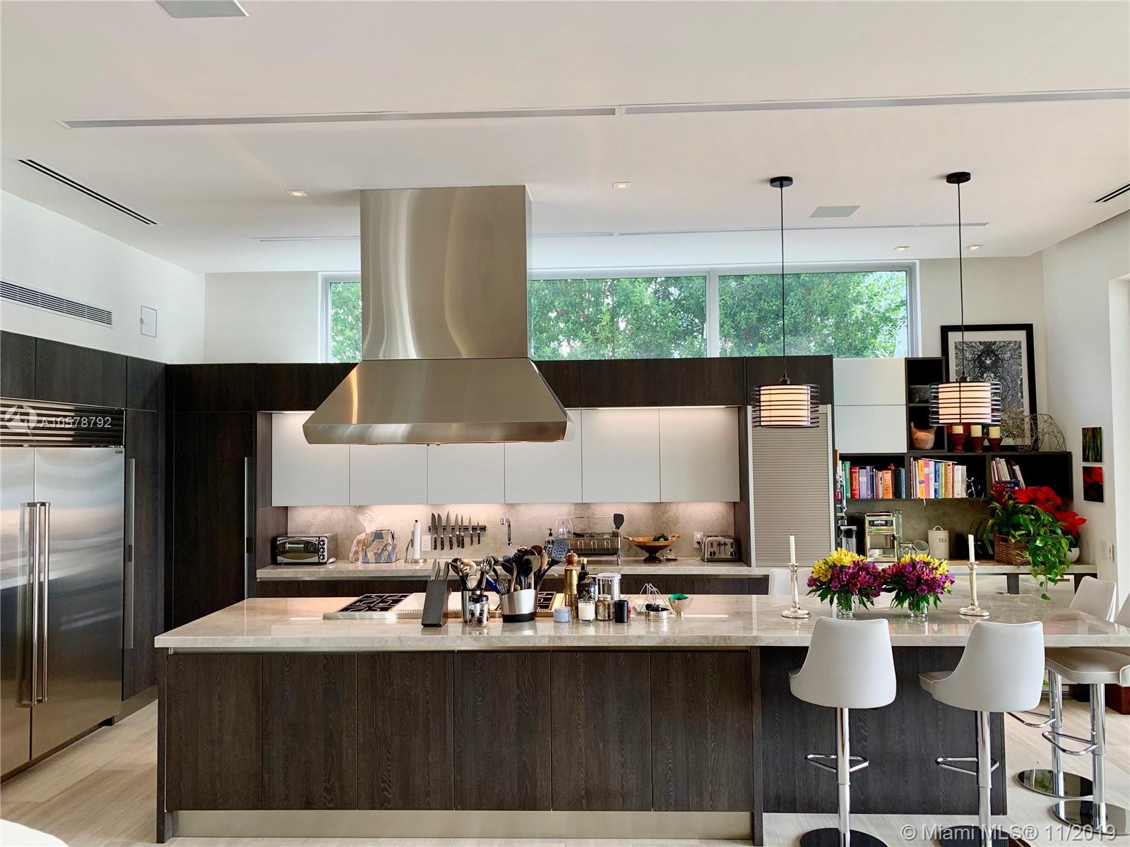 BISCAYNE POINT - Residential