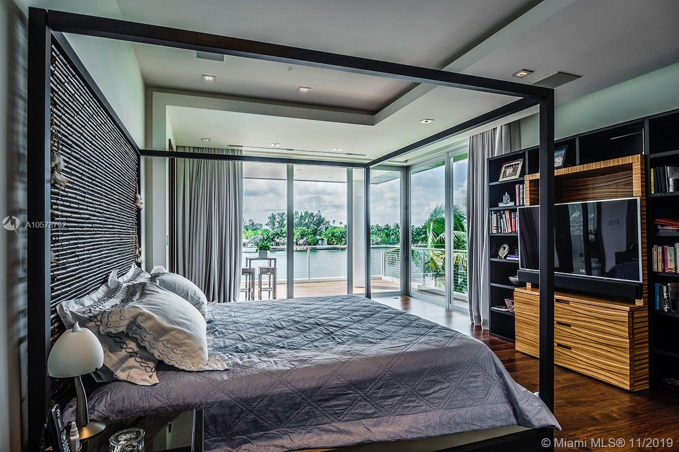 BISCAYNE POINT - Residential