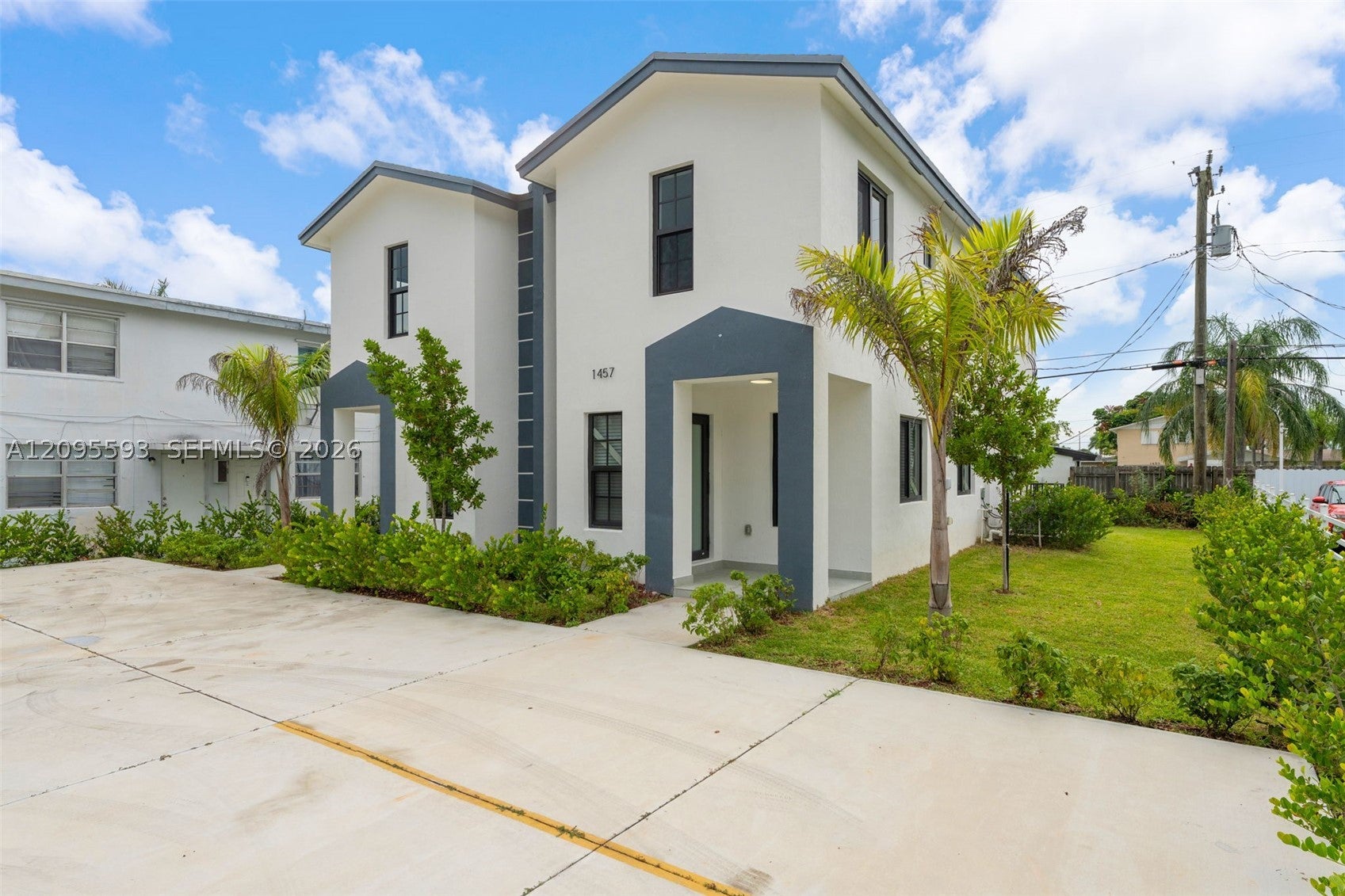 1457-1459 NW 2ND AVE