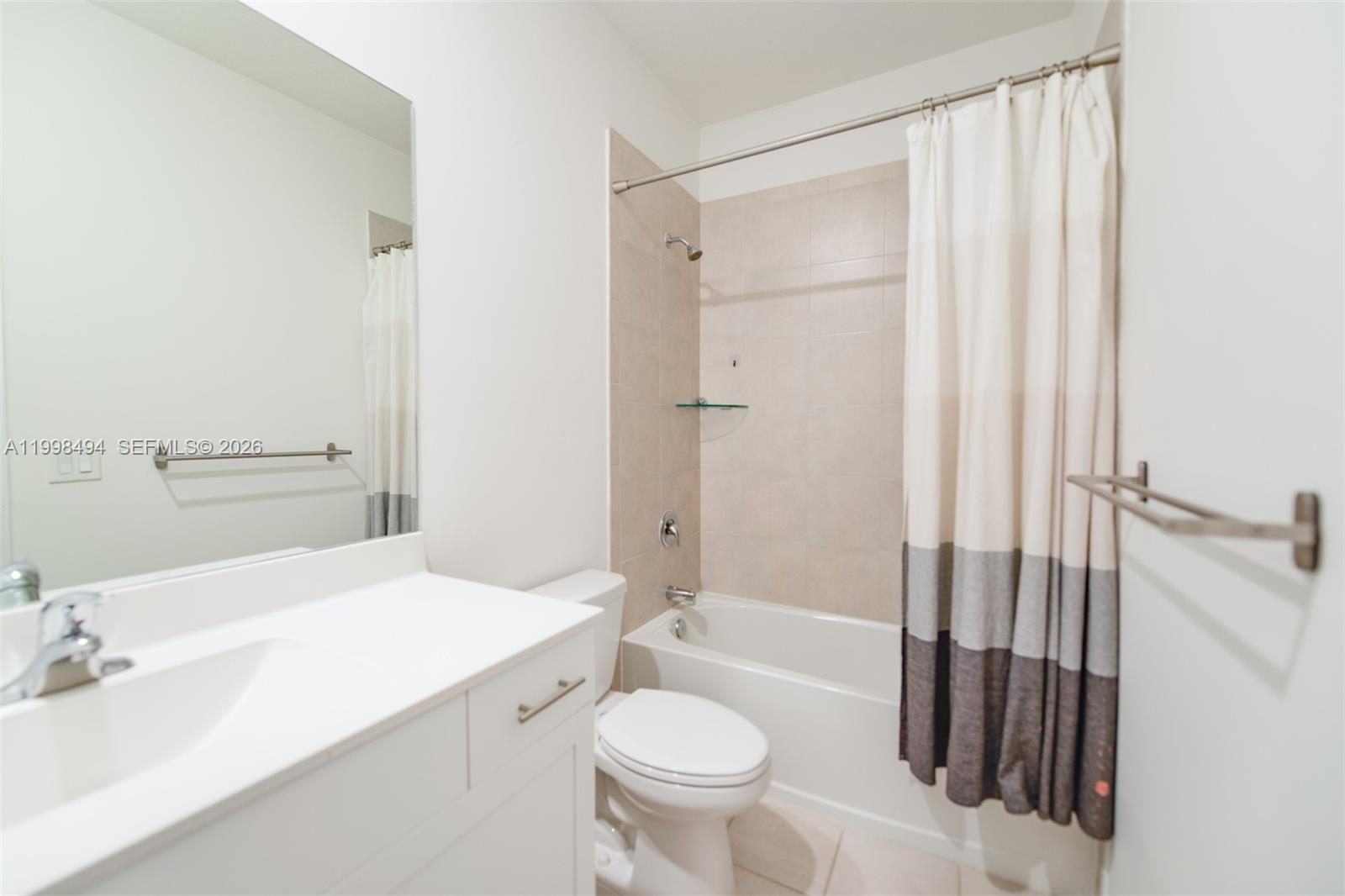 VIA VENTURA NEIGHBORHOOD - Residential Lease