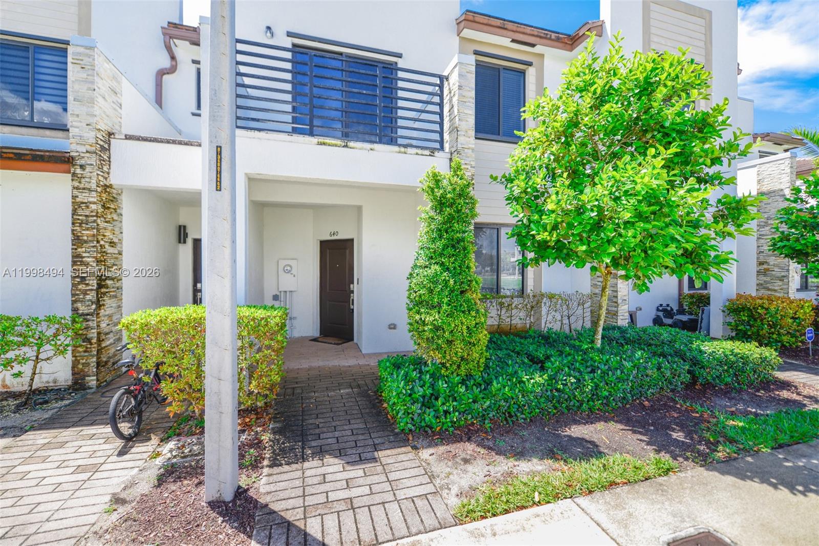 VIA VENTURA NEIGHBORHOOD - Residential Lease