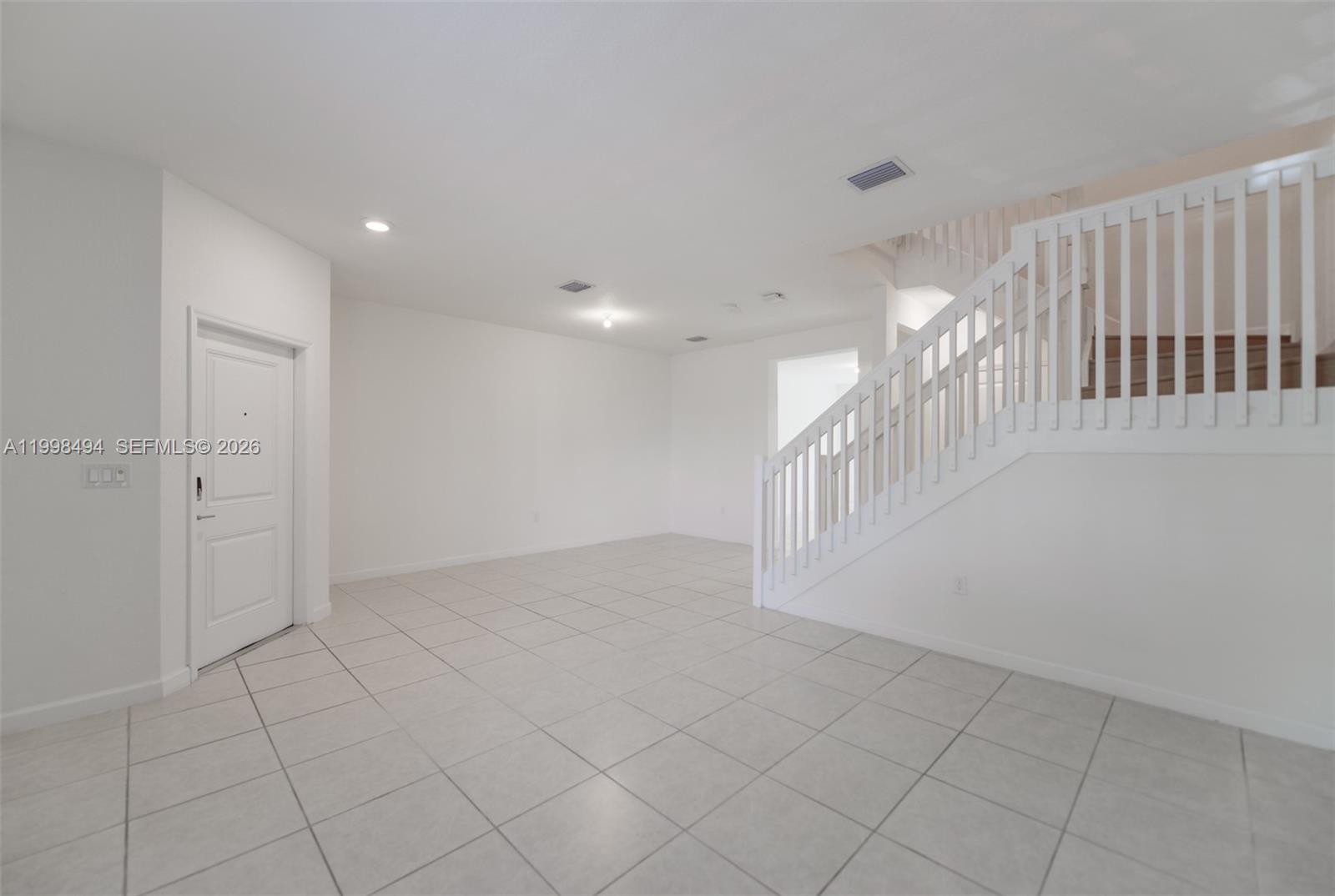 VIA VENTURA NEIGHBORHOOD - Residential Lease