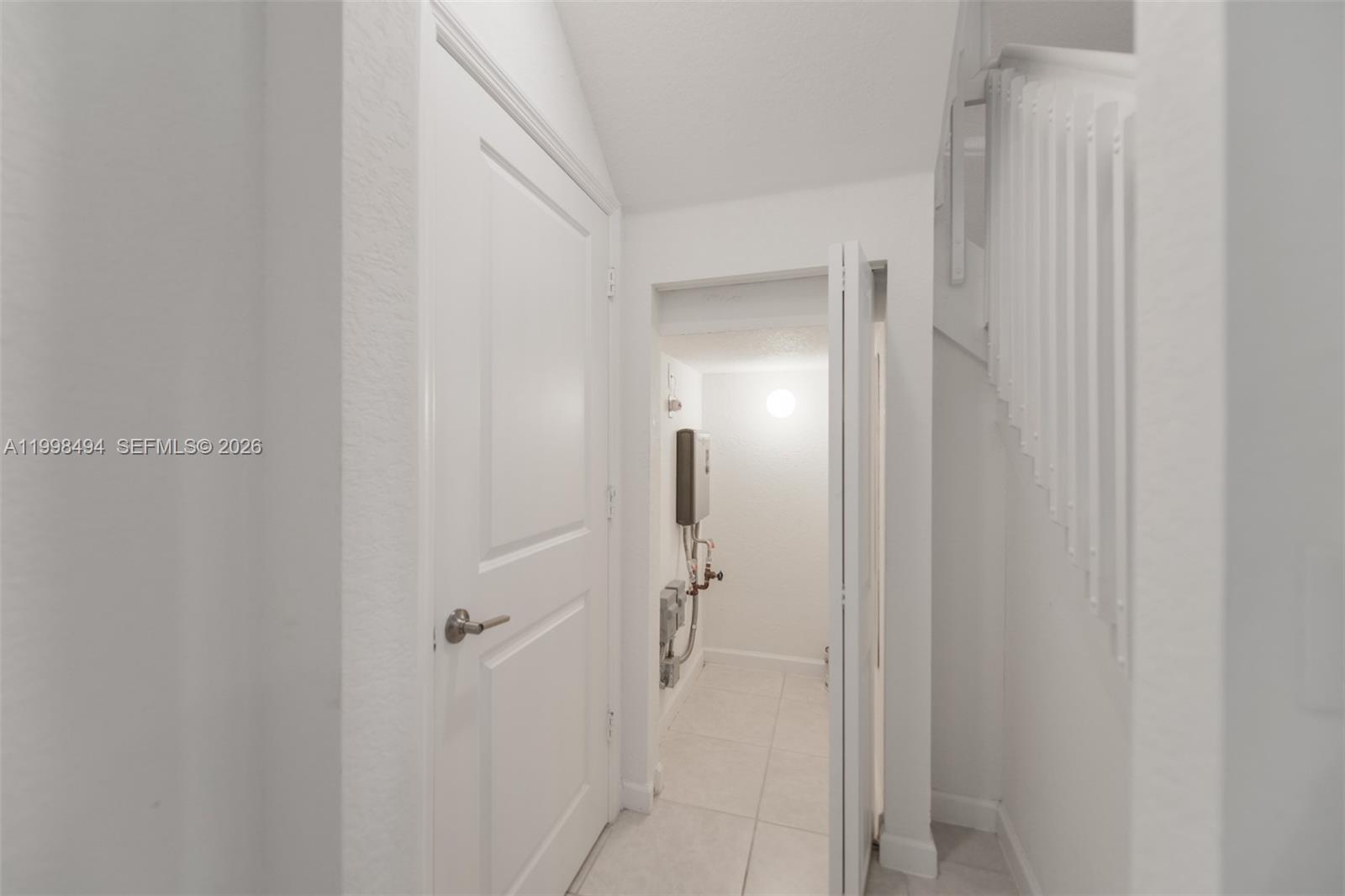 VIA VENTURA NEIGHBORHOOD - Residential Lease