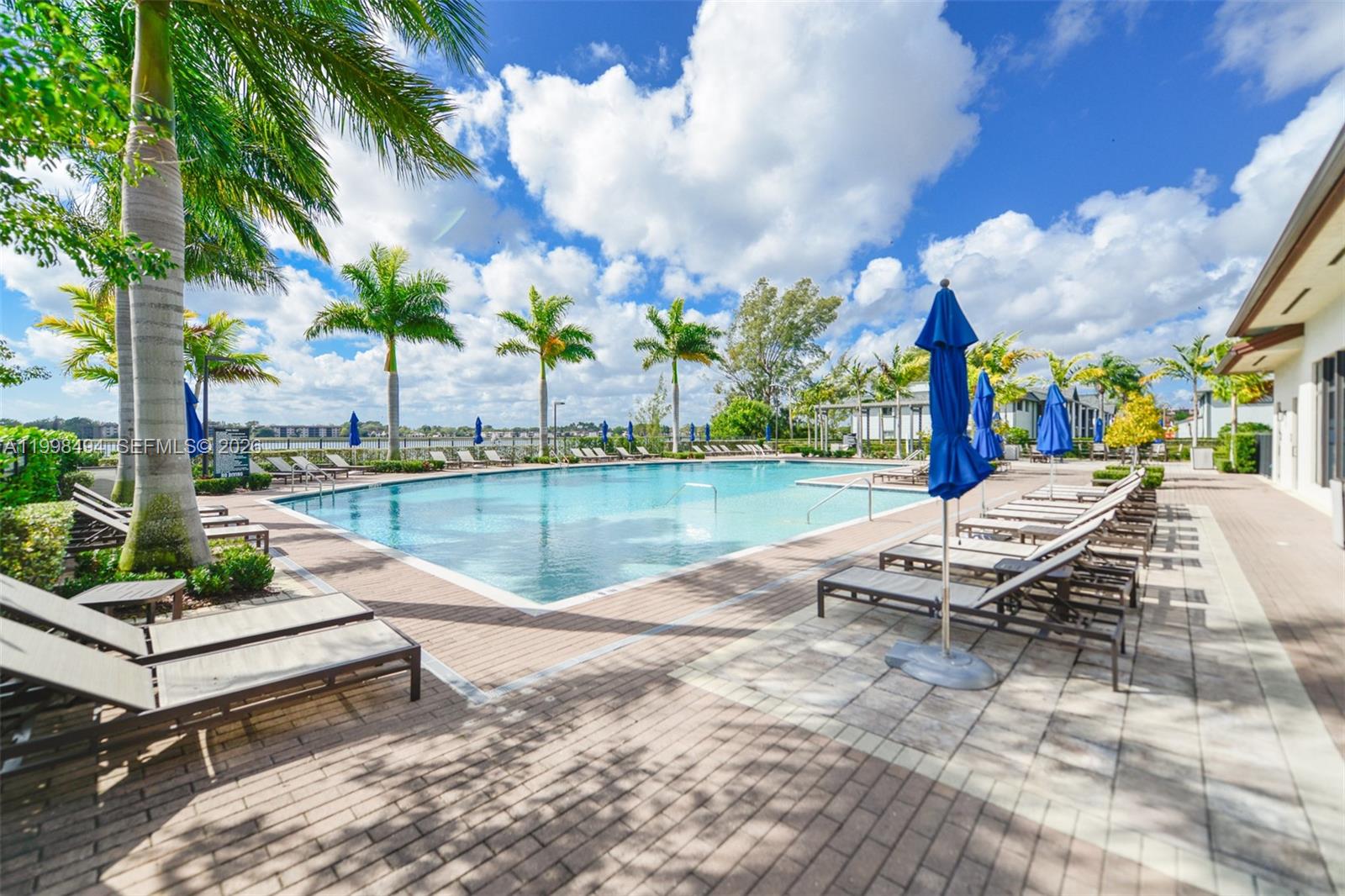 VIA VENTURA NEIGHBORHOOD - Residential Lease