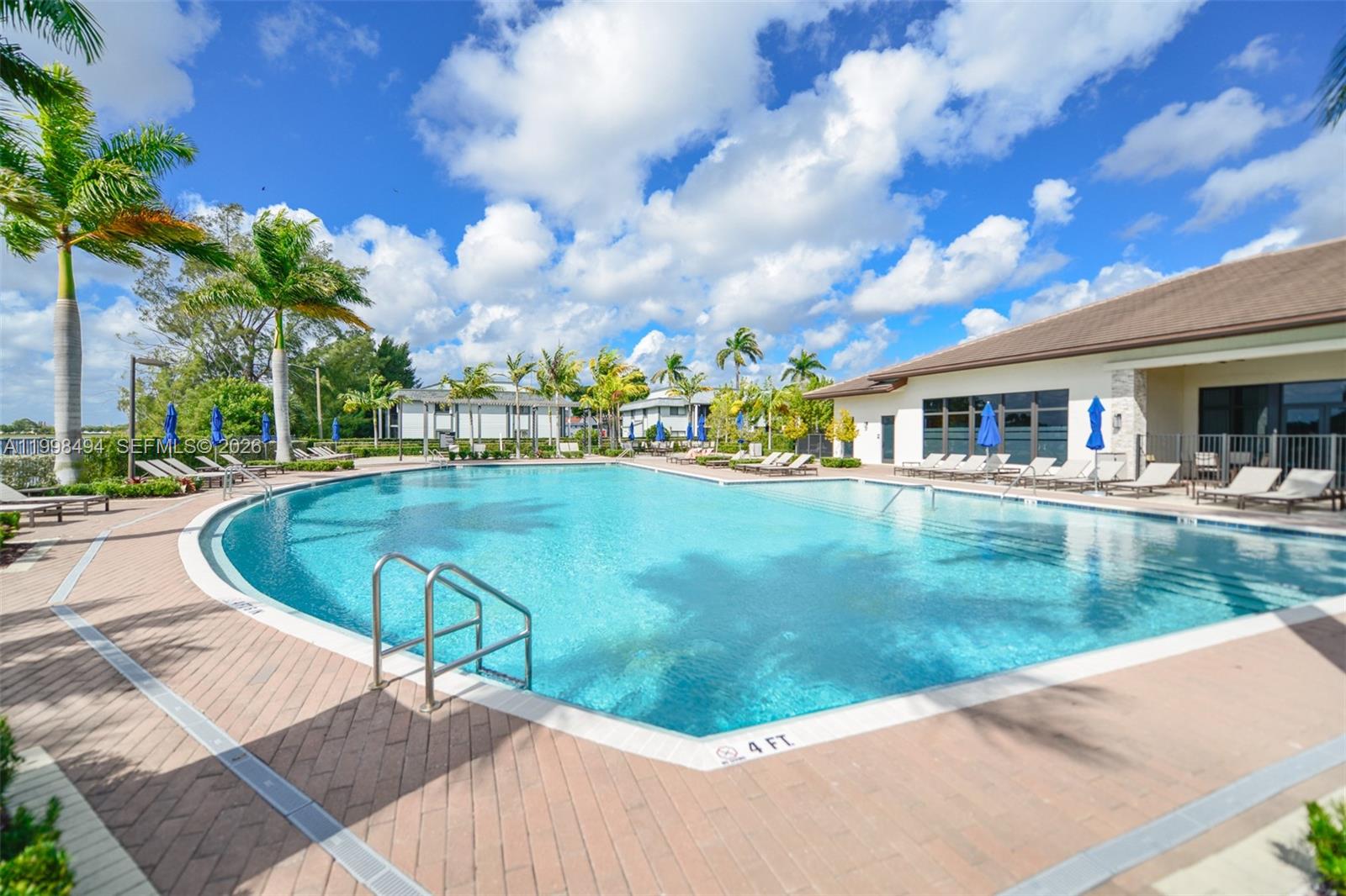 VIA VENTURA NEIGHBORHOOD - Residential Lease