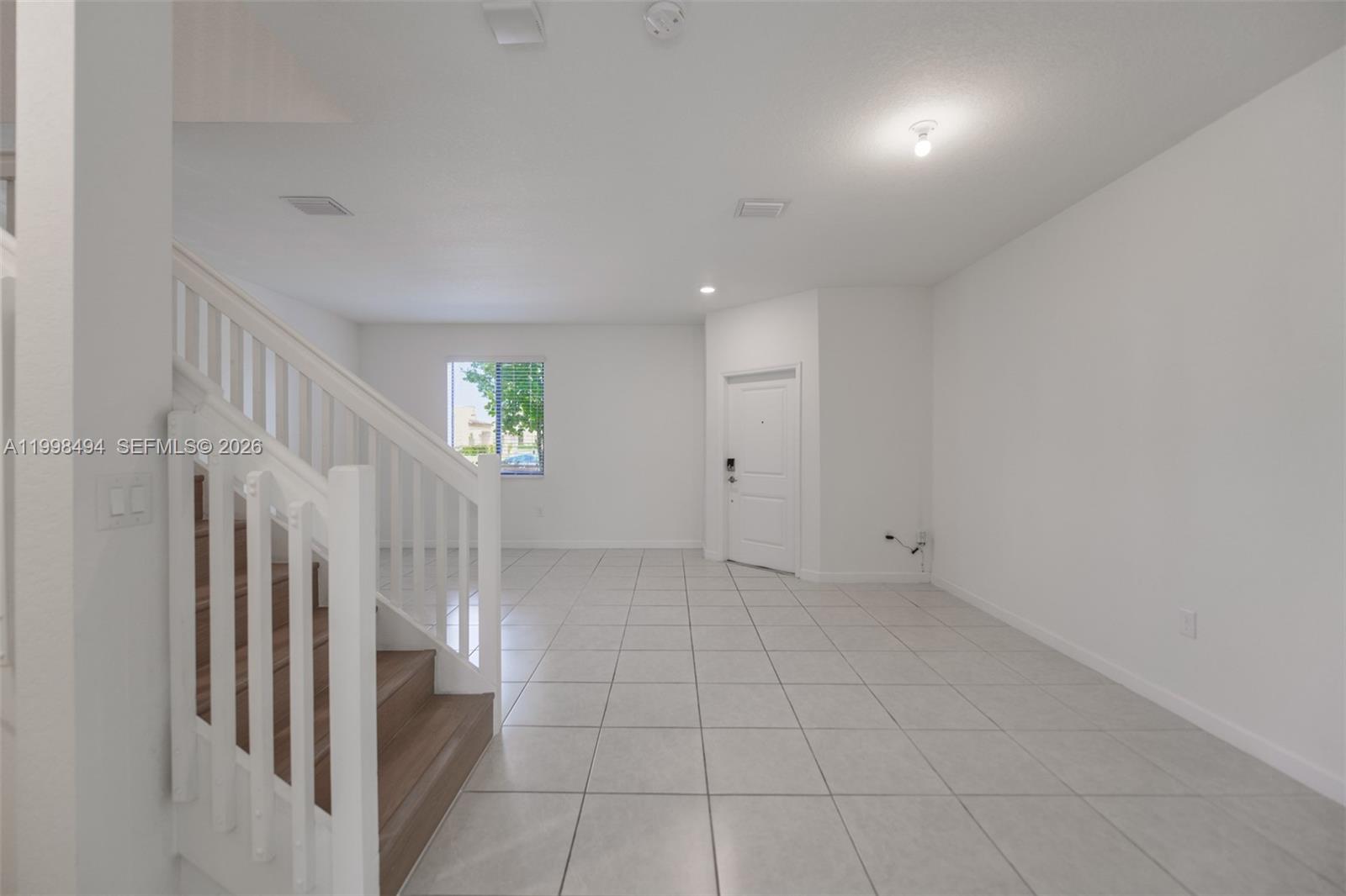 VIA VENTURA NEIGHBORHOOD - Residential Lease