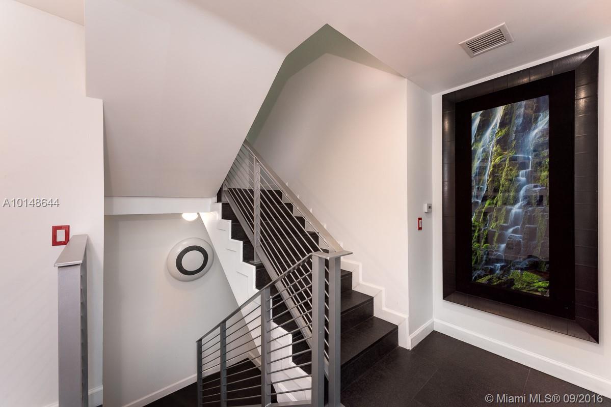 Mosaic On Miami Beach Con - Residential Lease