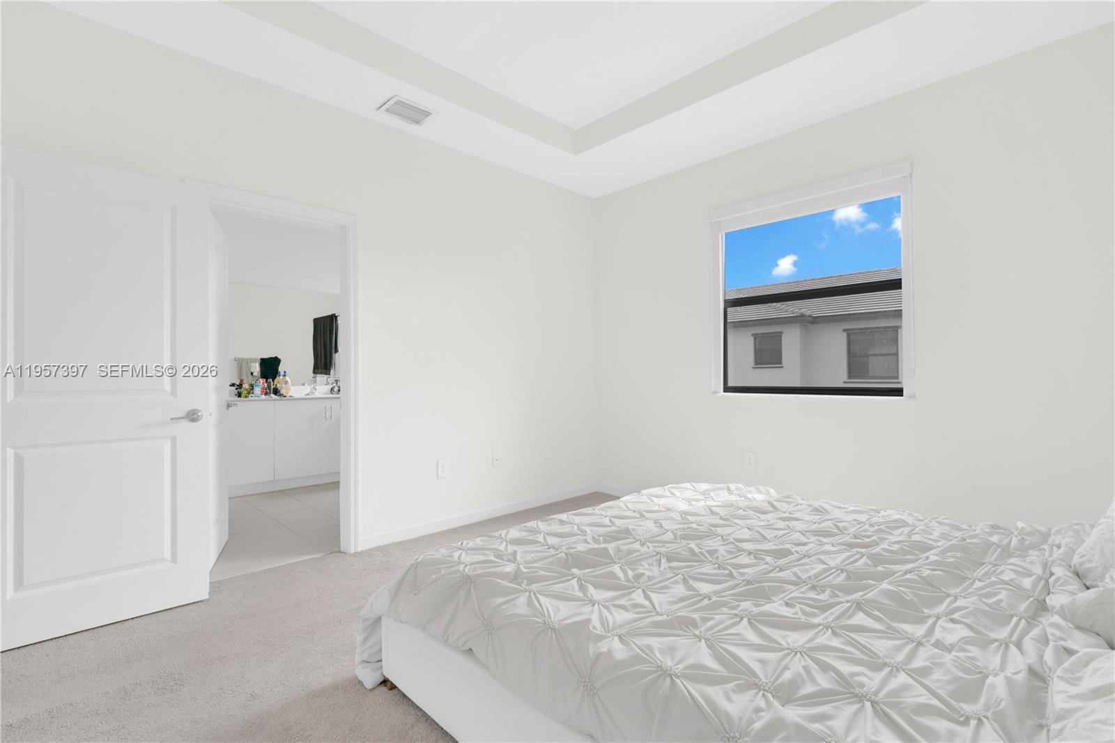 PINE ISLE - Residential