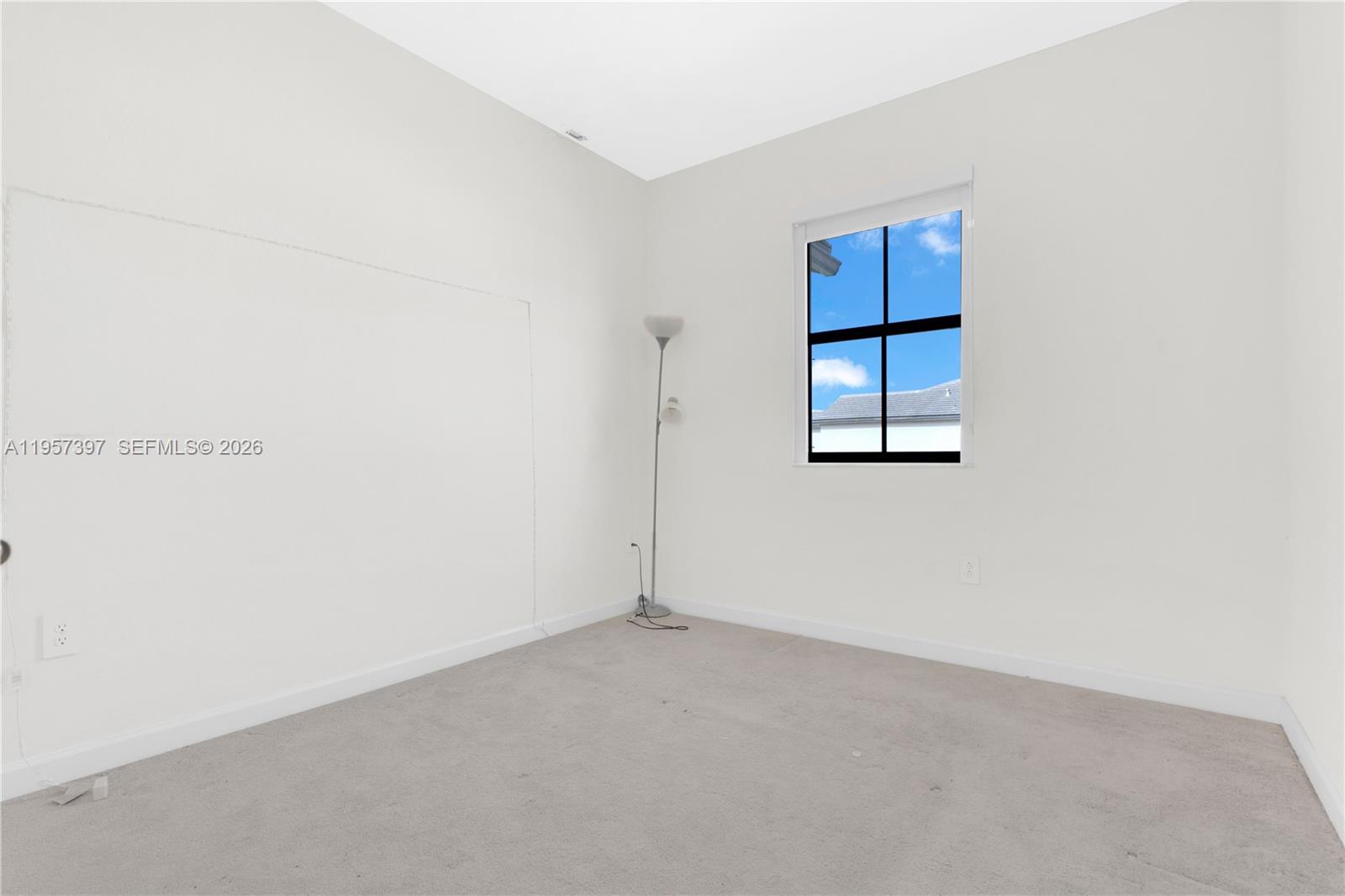 PINE ISLE - Residential