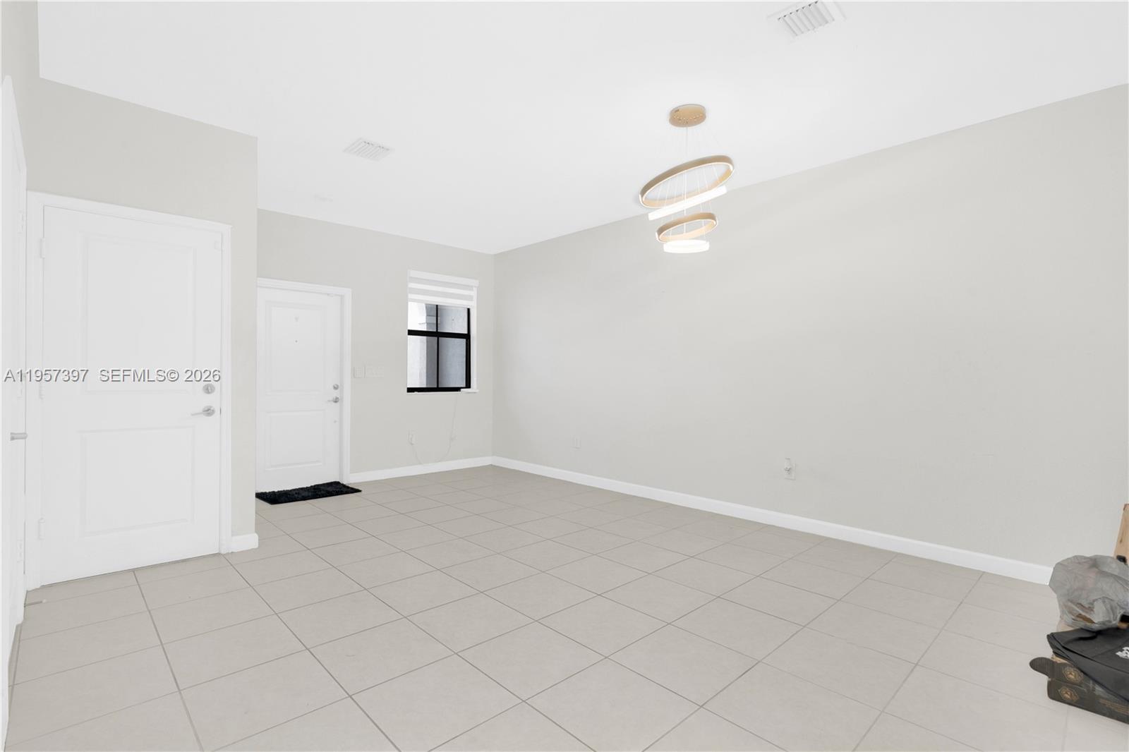 PINE ISLE - Residential