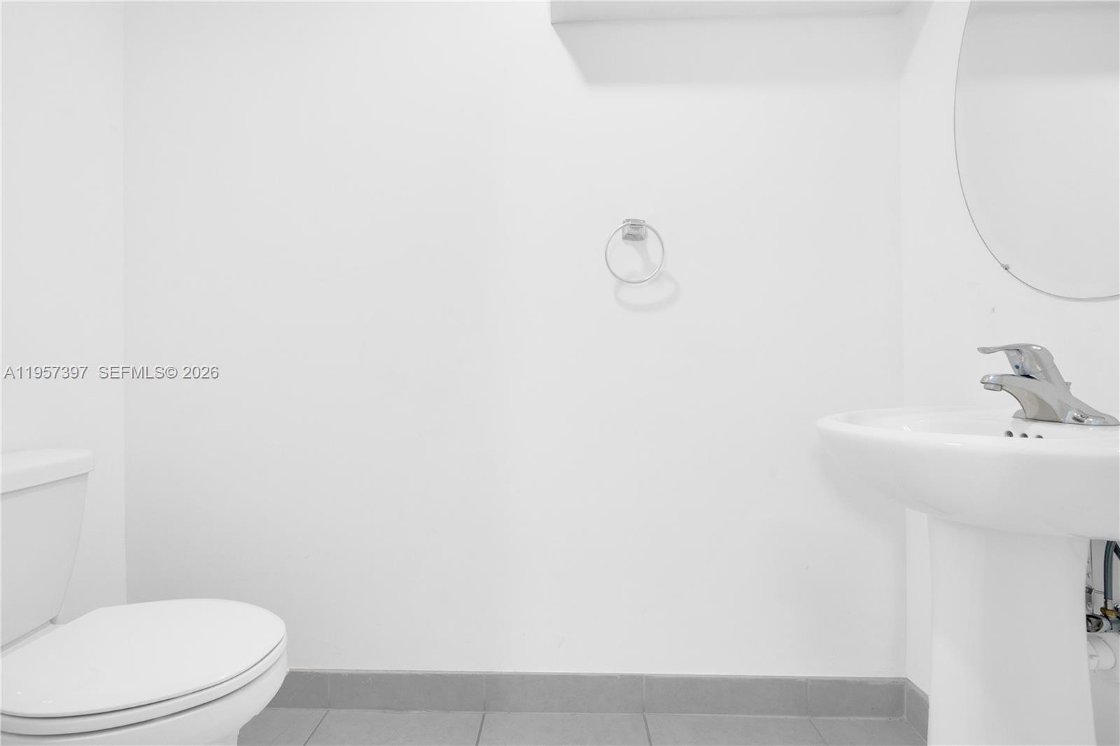 PINE ISLE - Residential