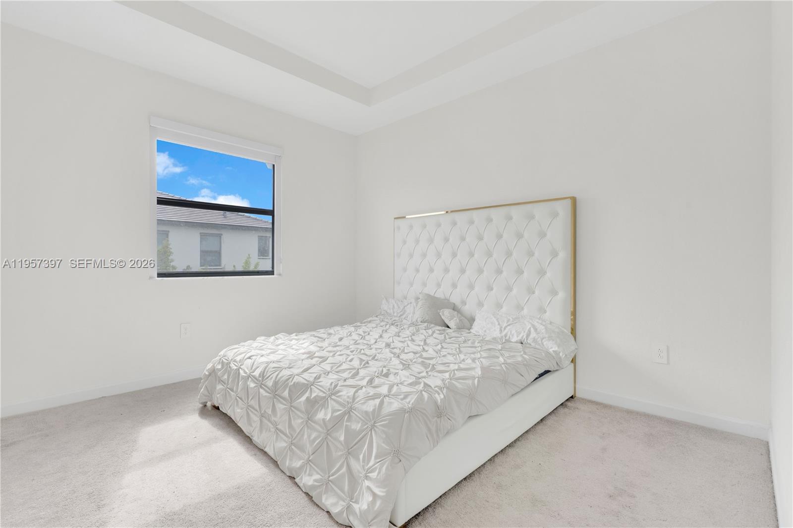 PINE ISLE - Residential