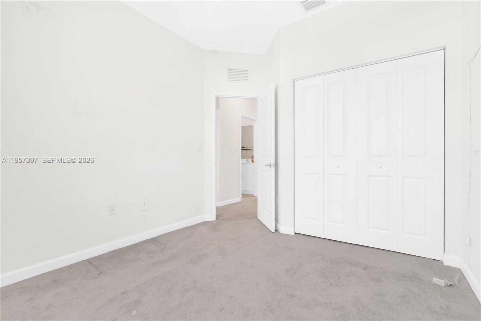 PINE ISLE - Residential