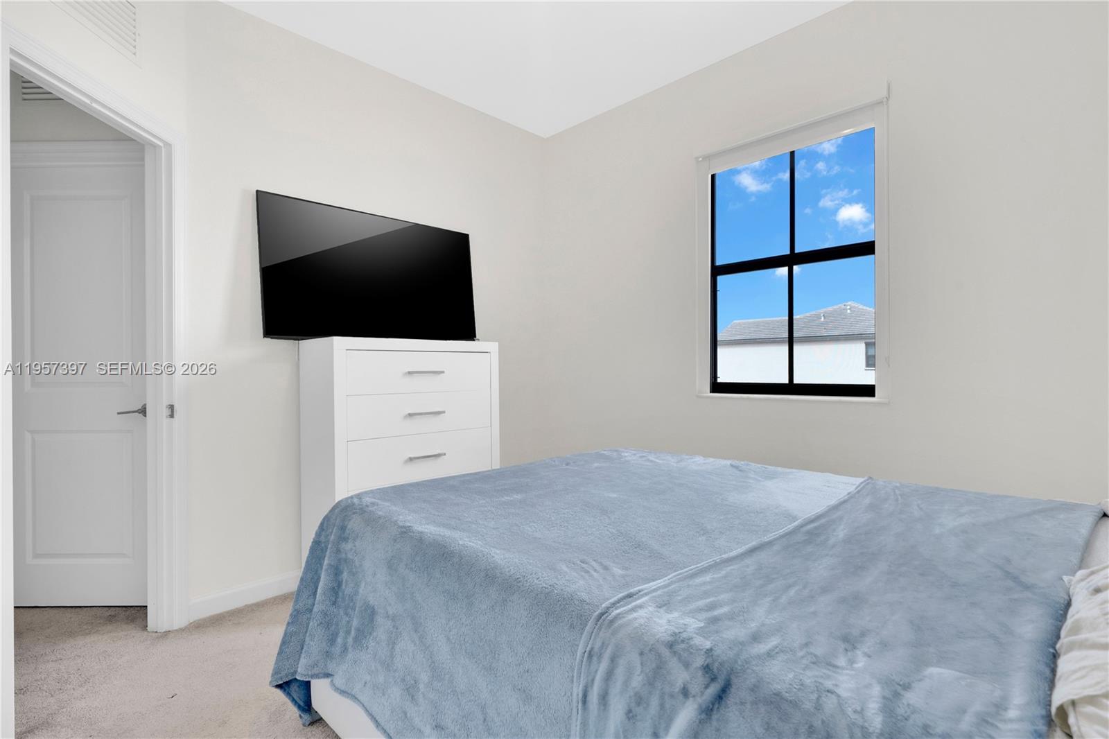 PINE ISLE - Residential