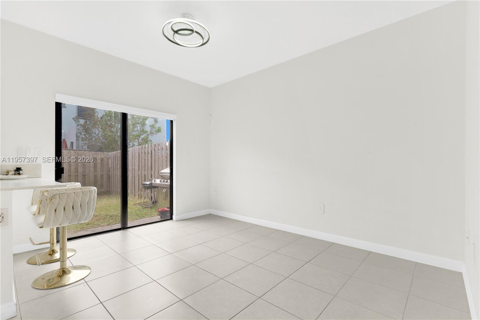 PINE ISLE - Residential