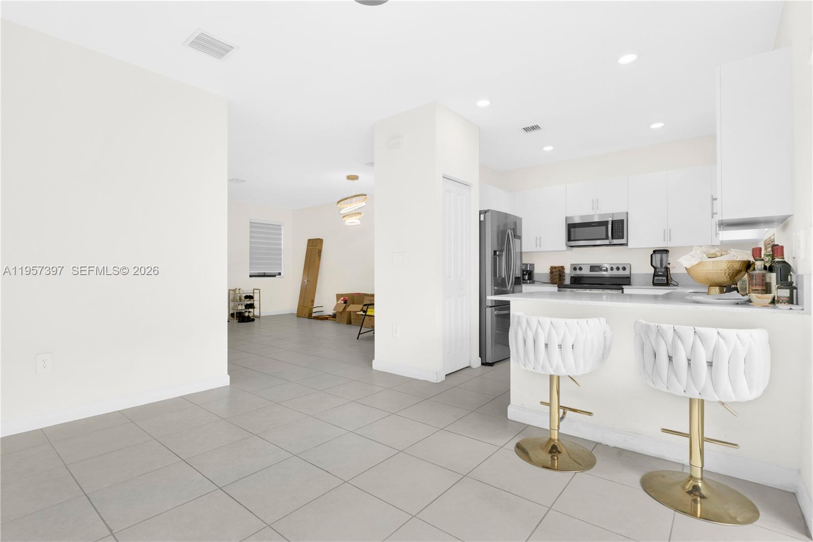 PINE ISLE - Residential