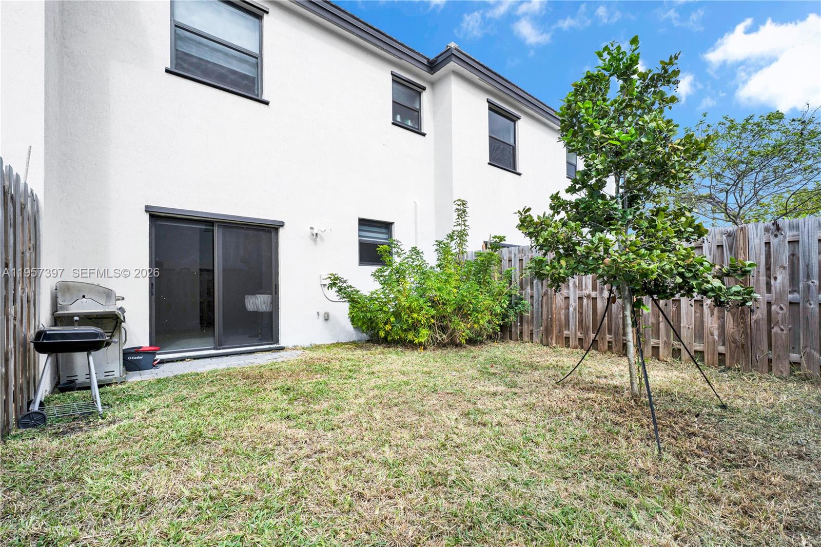 PINE ISLE - Residential