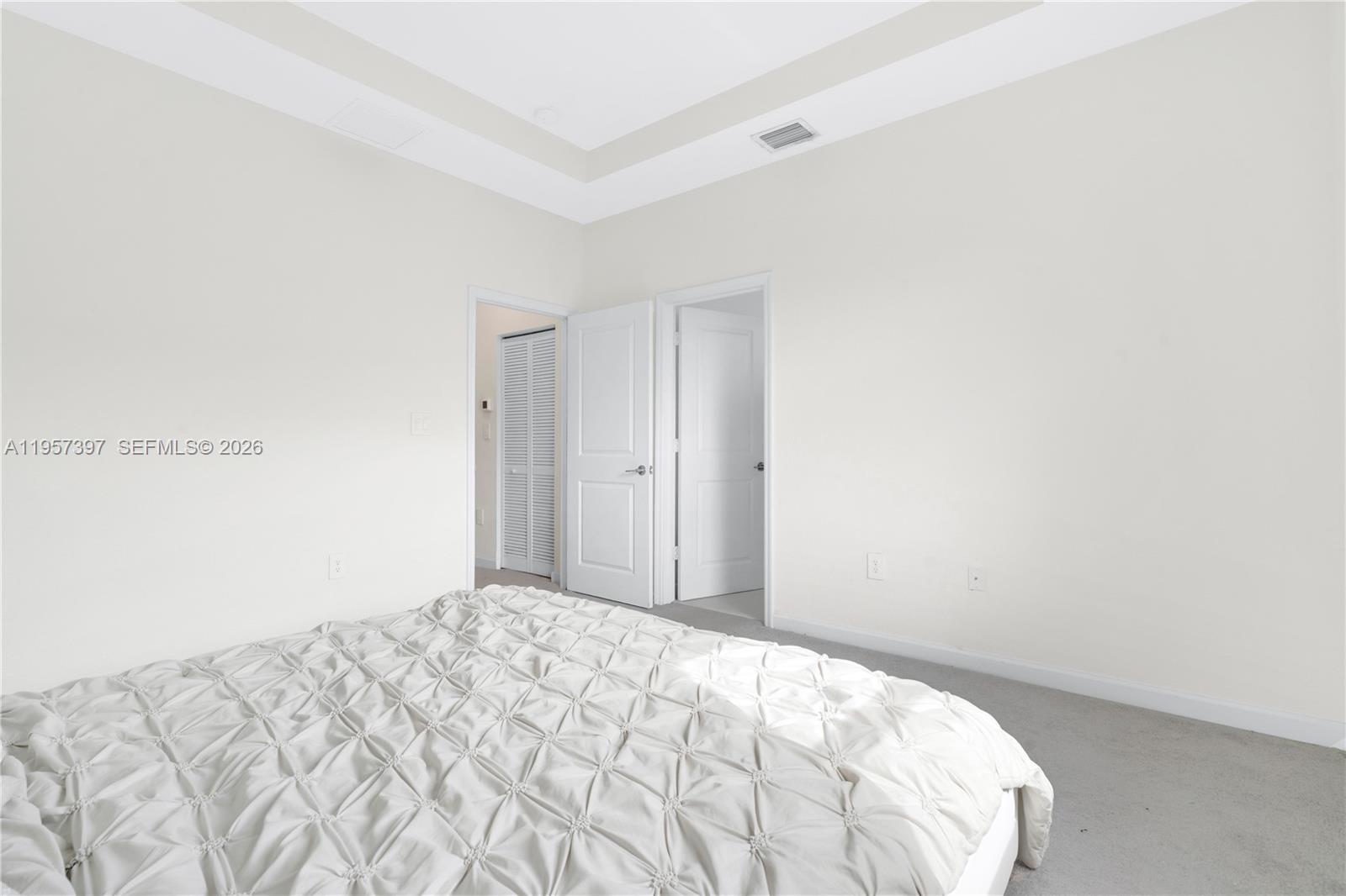 PINE ISLE - Residential