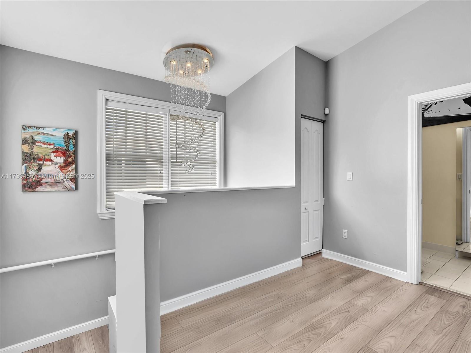 301 SE 22nd St 6