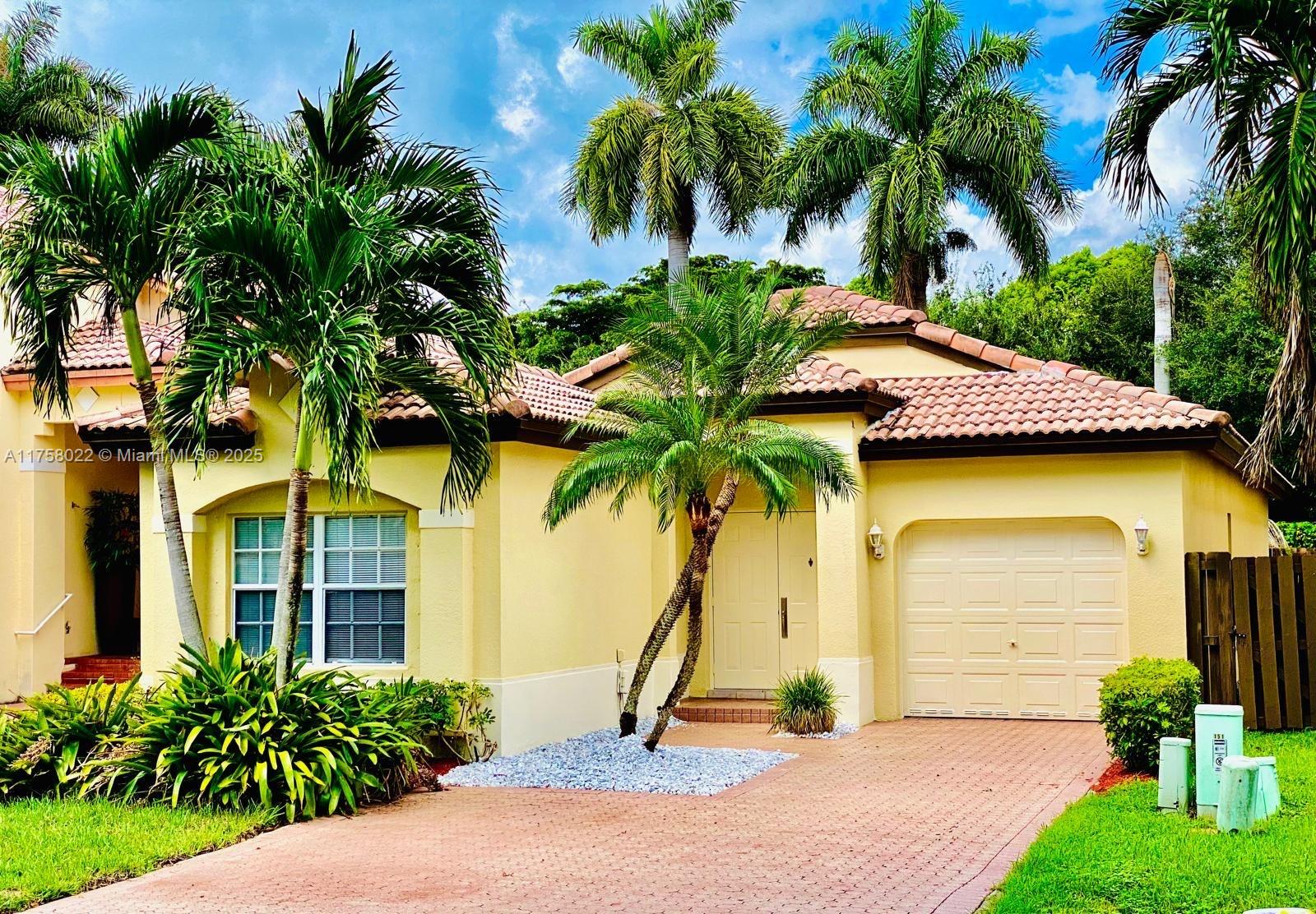 5264 Nw 113th Pl, Doral, Miami-Dade County, Florida - 3 Bedrooms  
2 Bathrooms - 