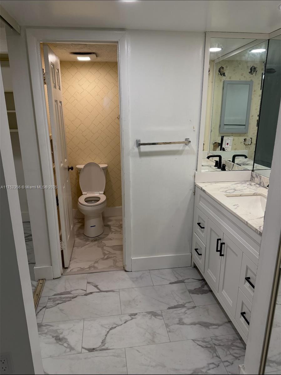 WHITEHALL CONDO OF THE LA - Residential Lease