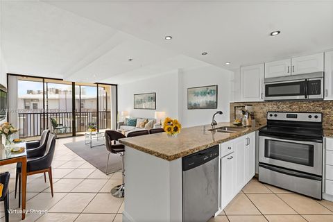 3475 N Country Club Dr 814 Aventura FL 33180