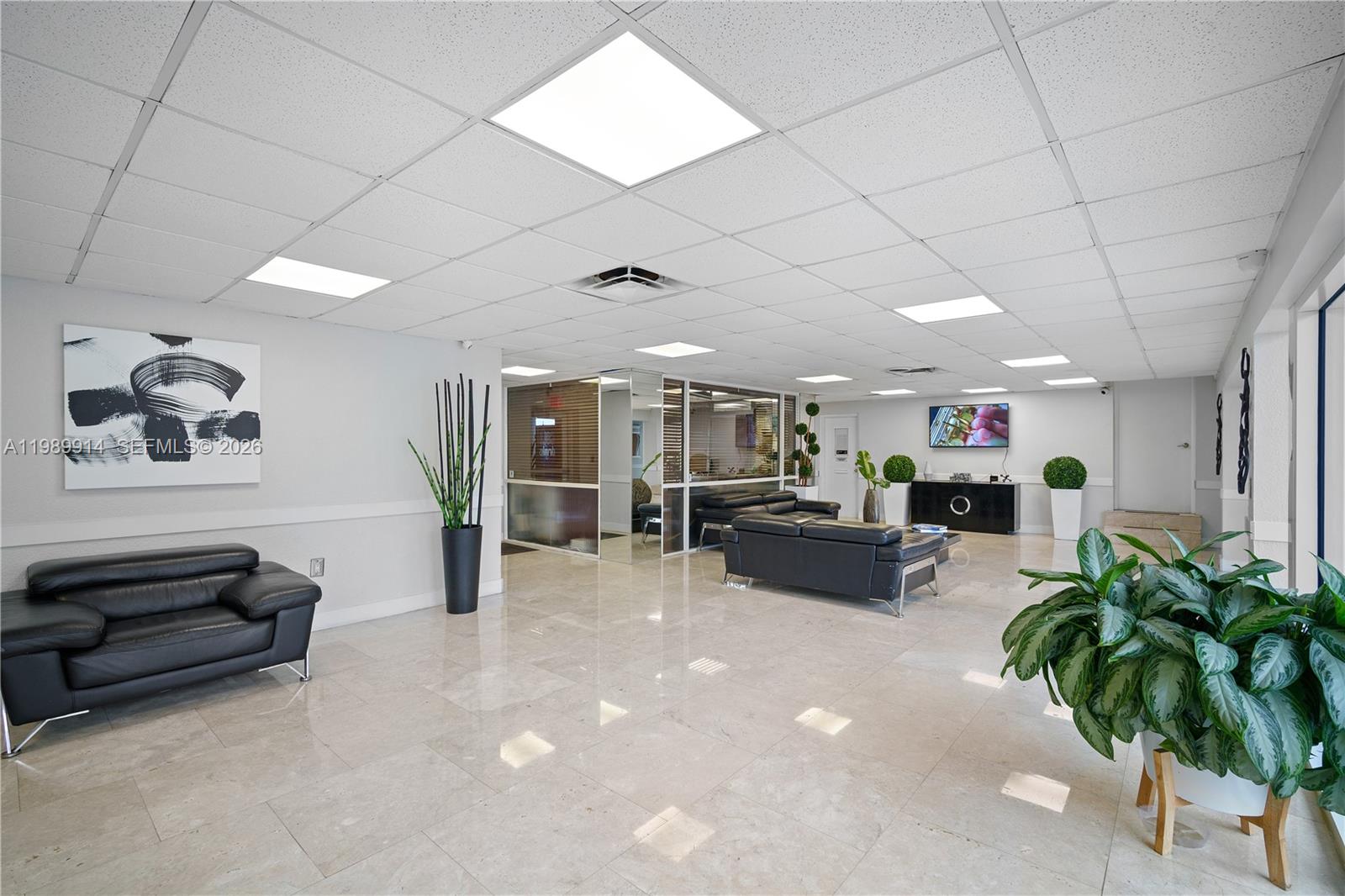 BAYSHORE YACHT & TENNIS C - Residential Lease