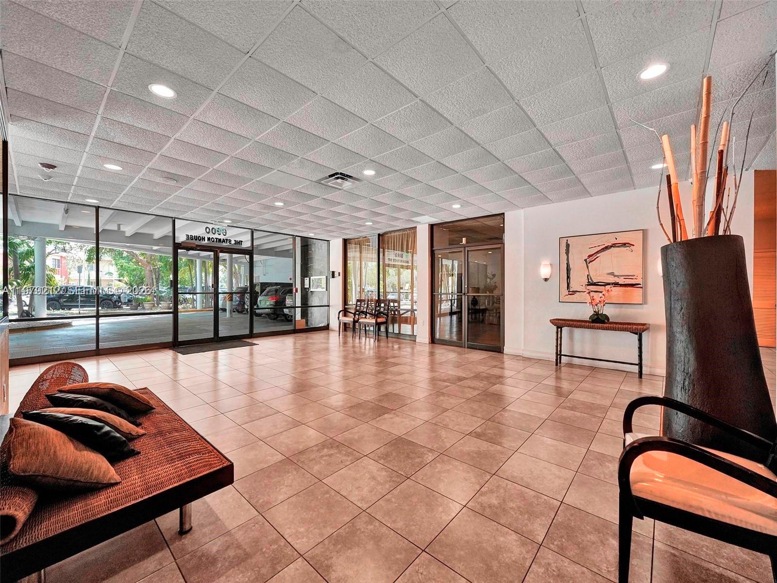 STANTON HOUSE CONDO - Residential