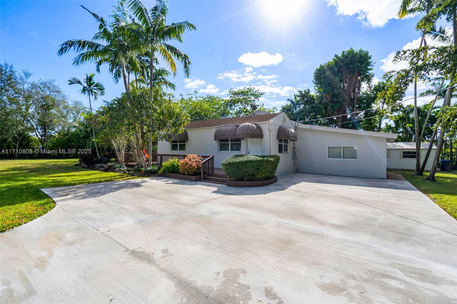 MILLER DRIVE ESTATES - Residential