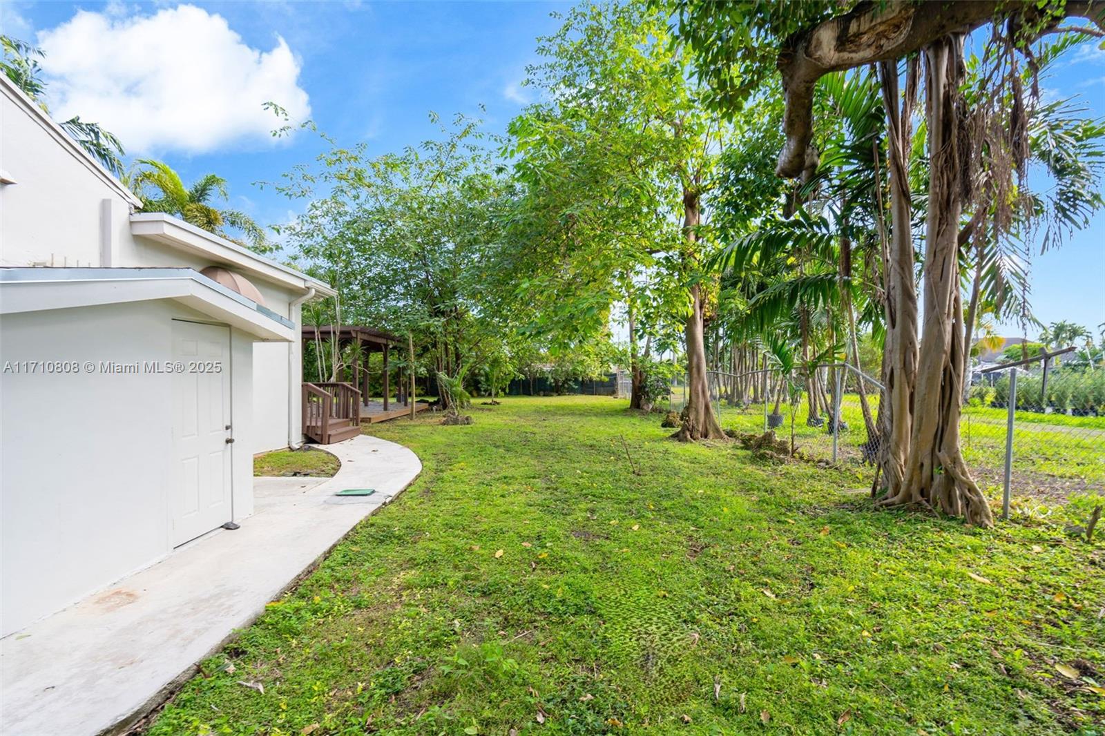 MILLER DRIVE ESTATES - Residential