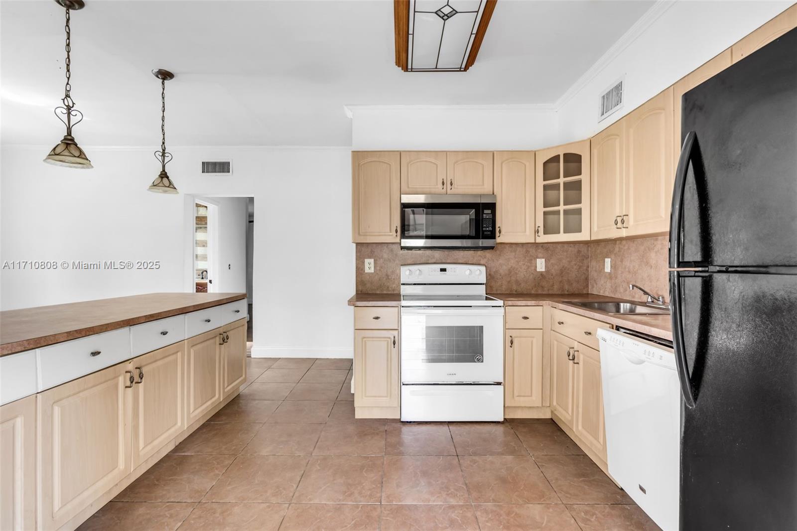 MILLER DRIVE ESTATES - Residential