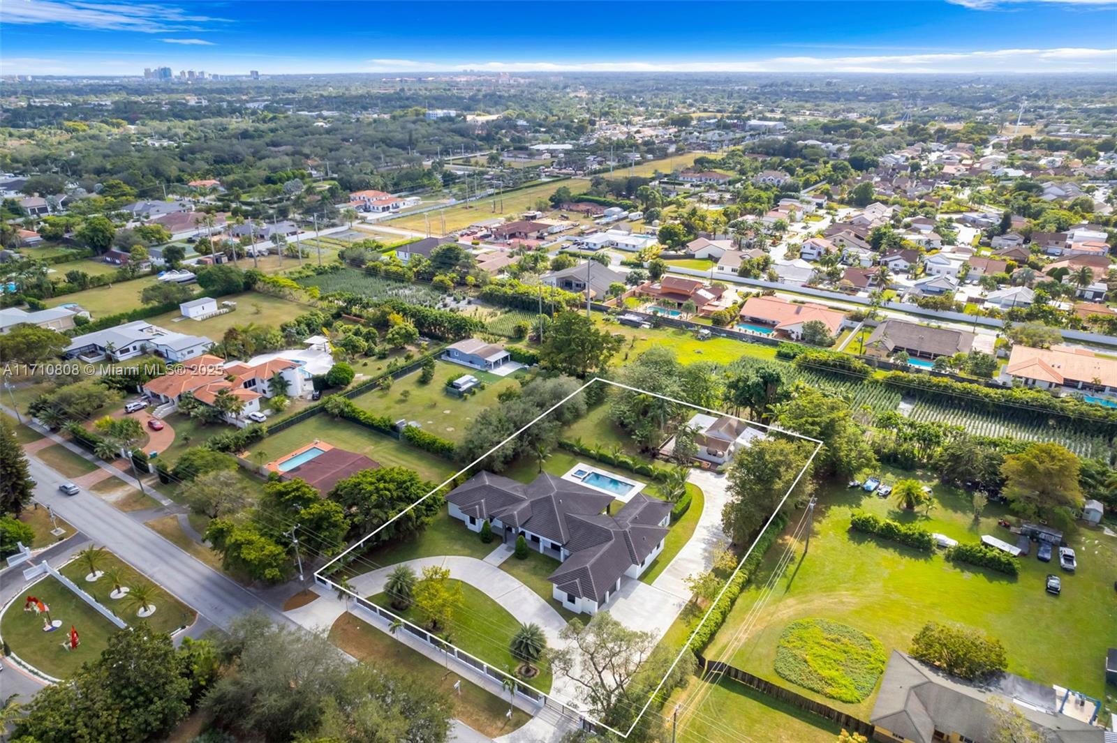 MILLER DRIVE ESTATES - Residential