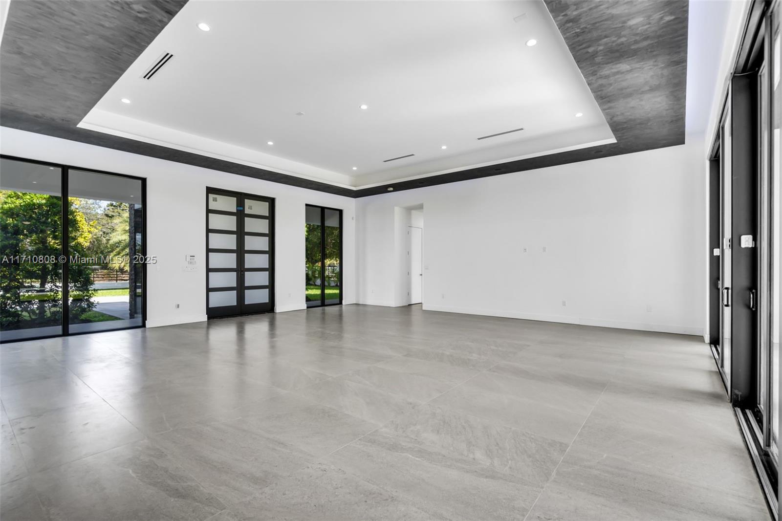MILLER DRIVE ESTATES - Residential