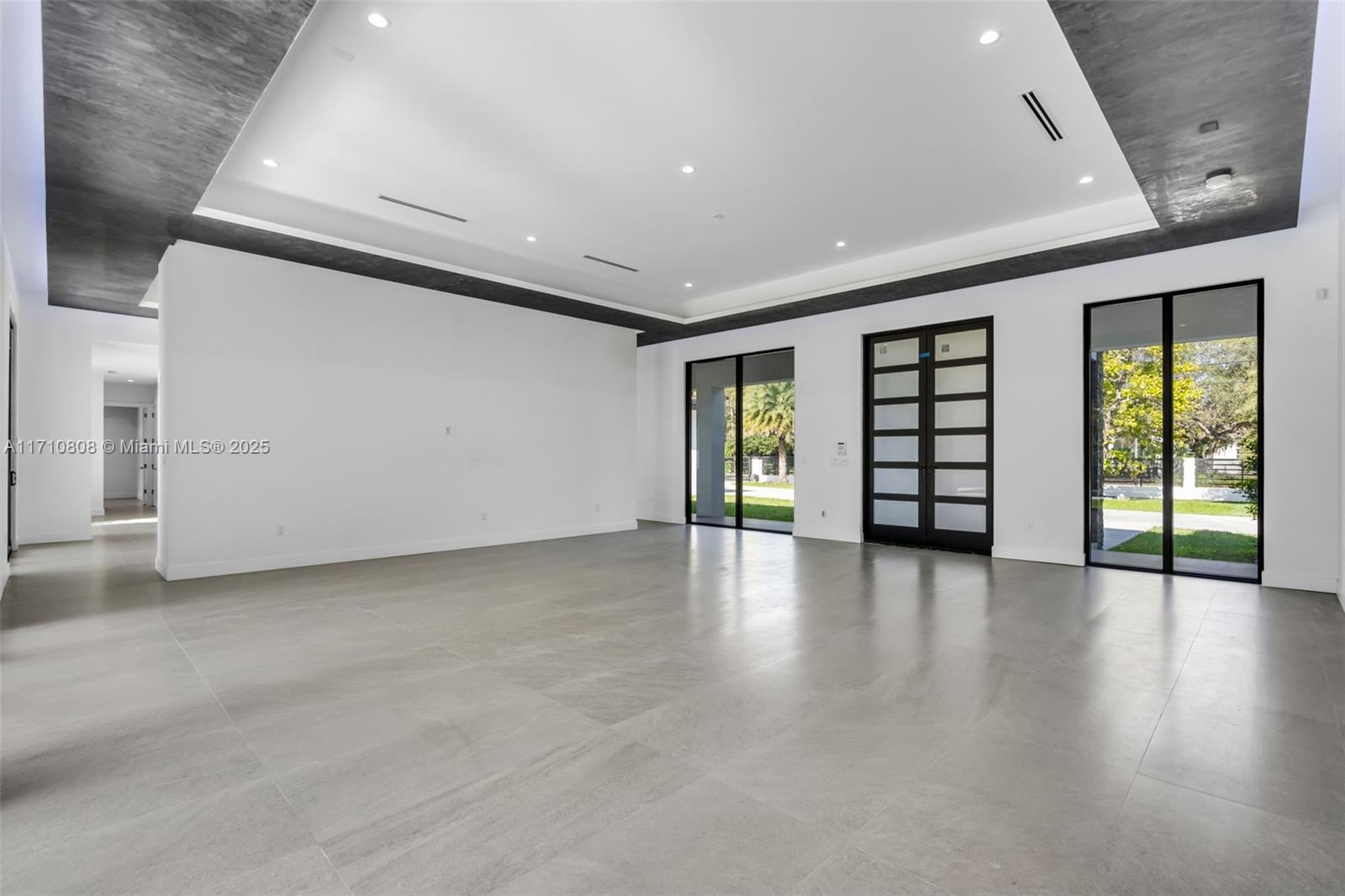 MILLER DRIVE ESTATES - Residential
