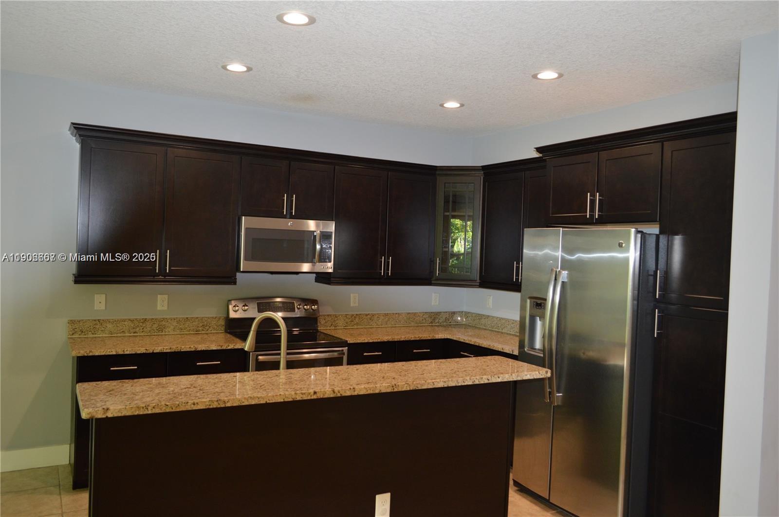 RODEO VILLAGE - Residential Lease