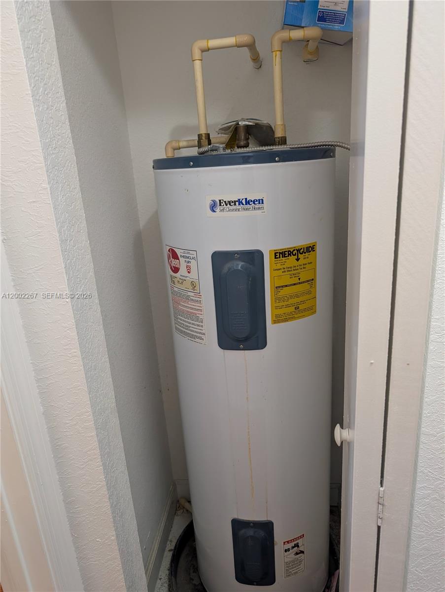 LAKE VUE VILLAS CONDO - Residential Lease