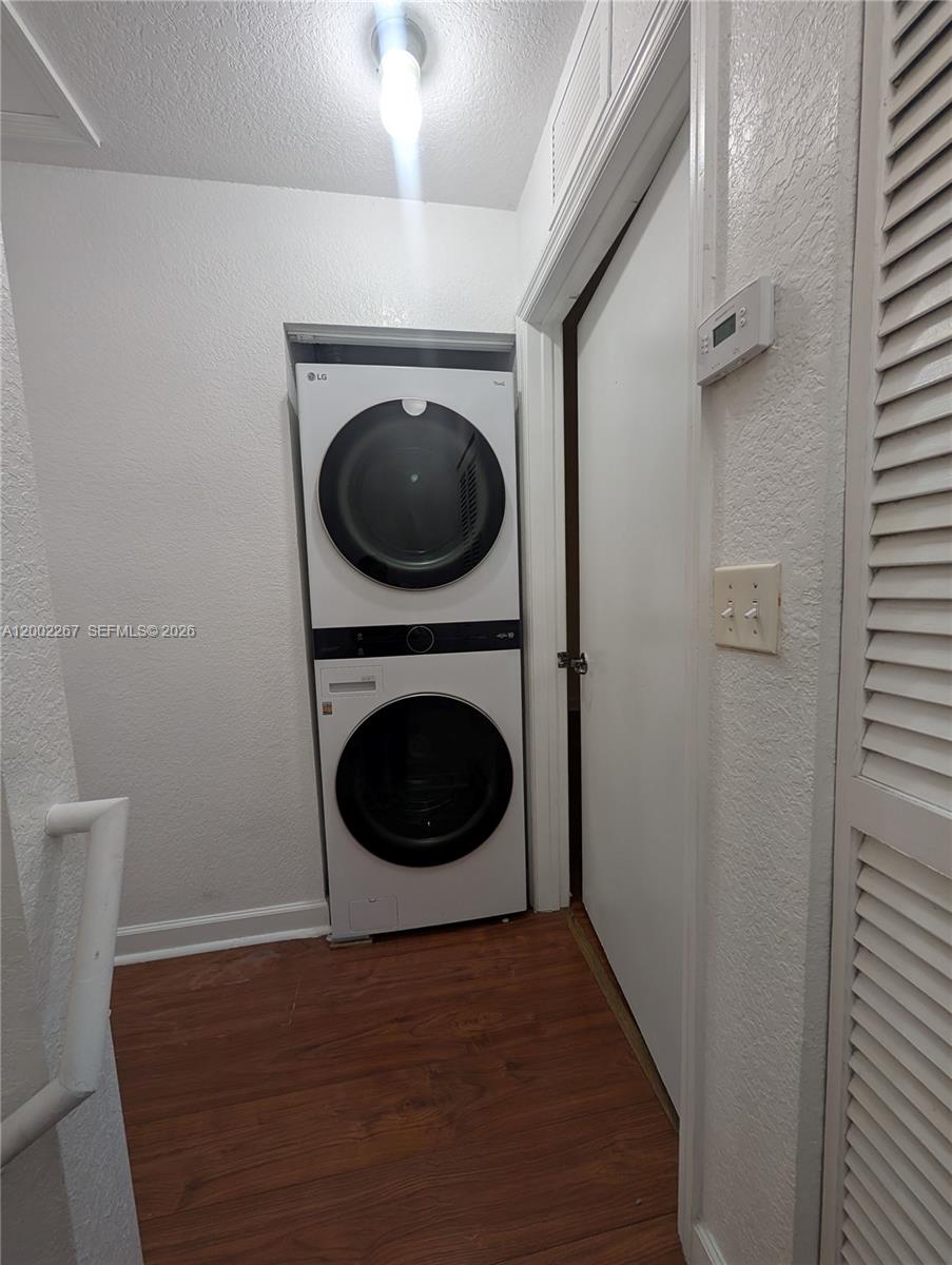 LAKE VUE VILLAS CONDO - Residential Lease