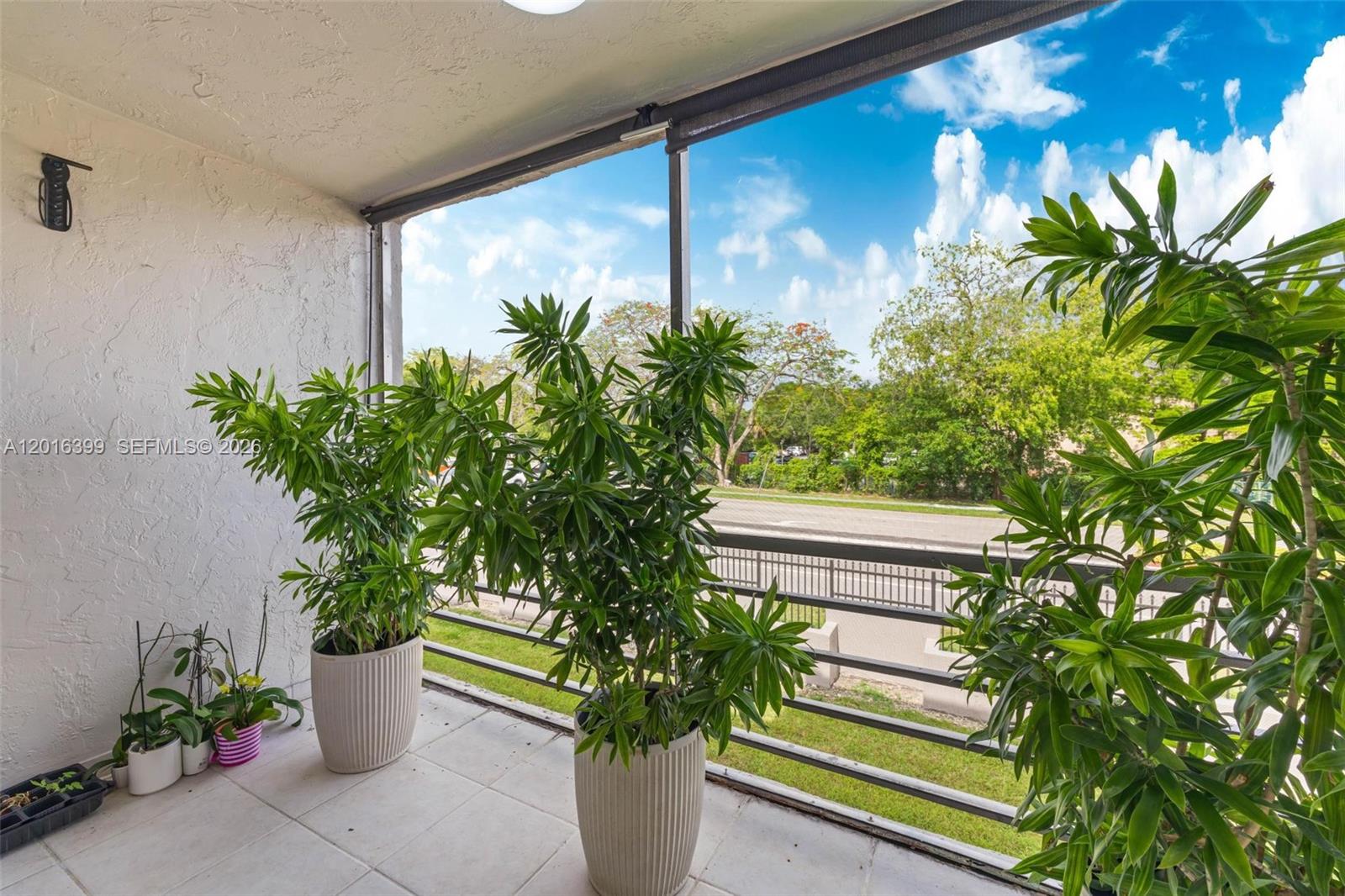 EL CONQUISTADOR SOUTH CON - Residential