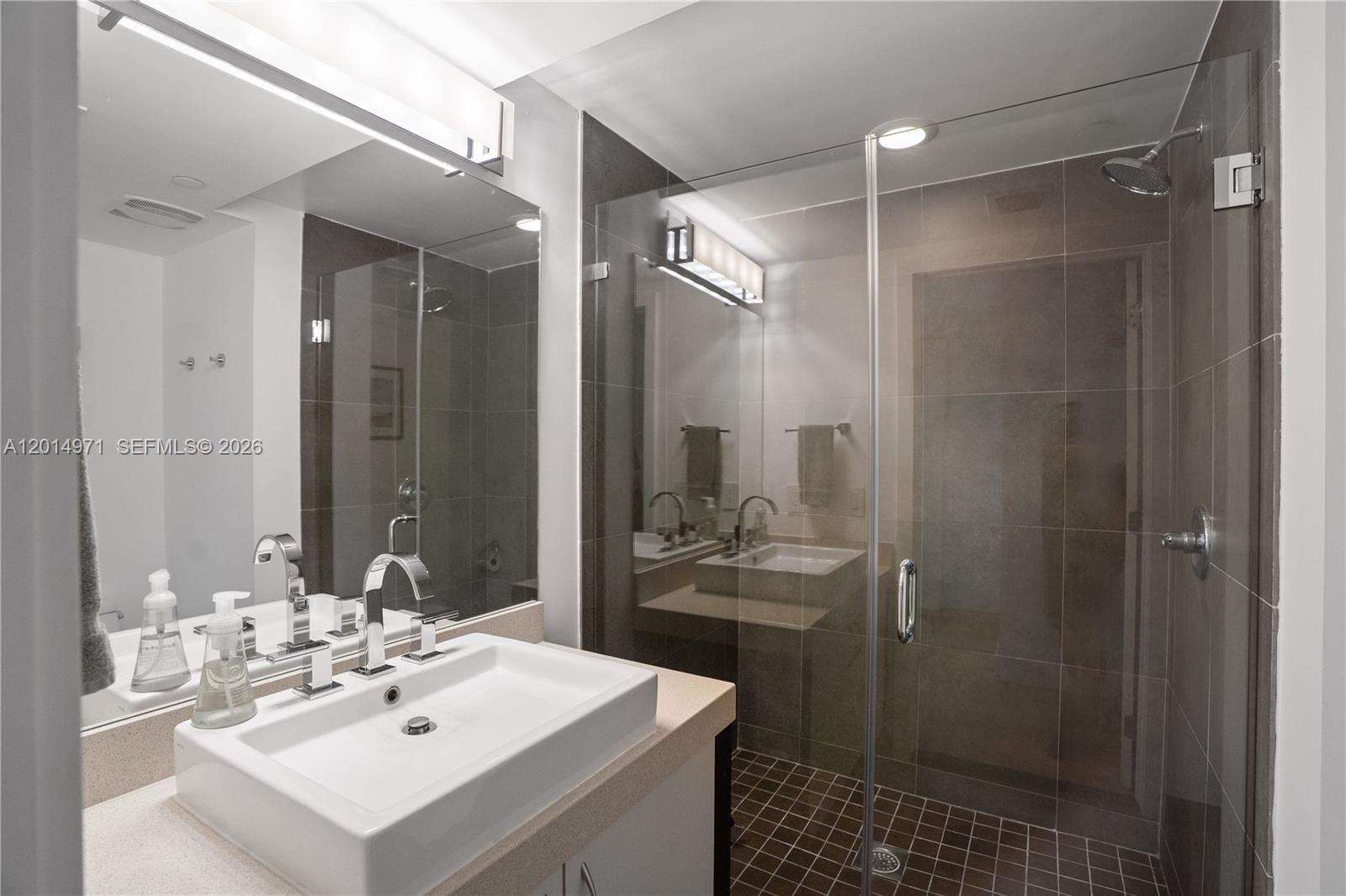 PARK VILLAS CONDO - Residential Lease