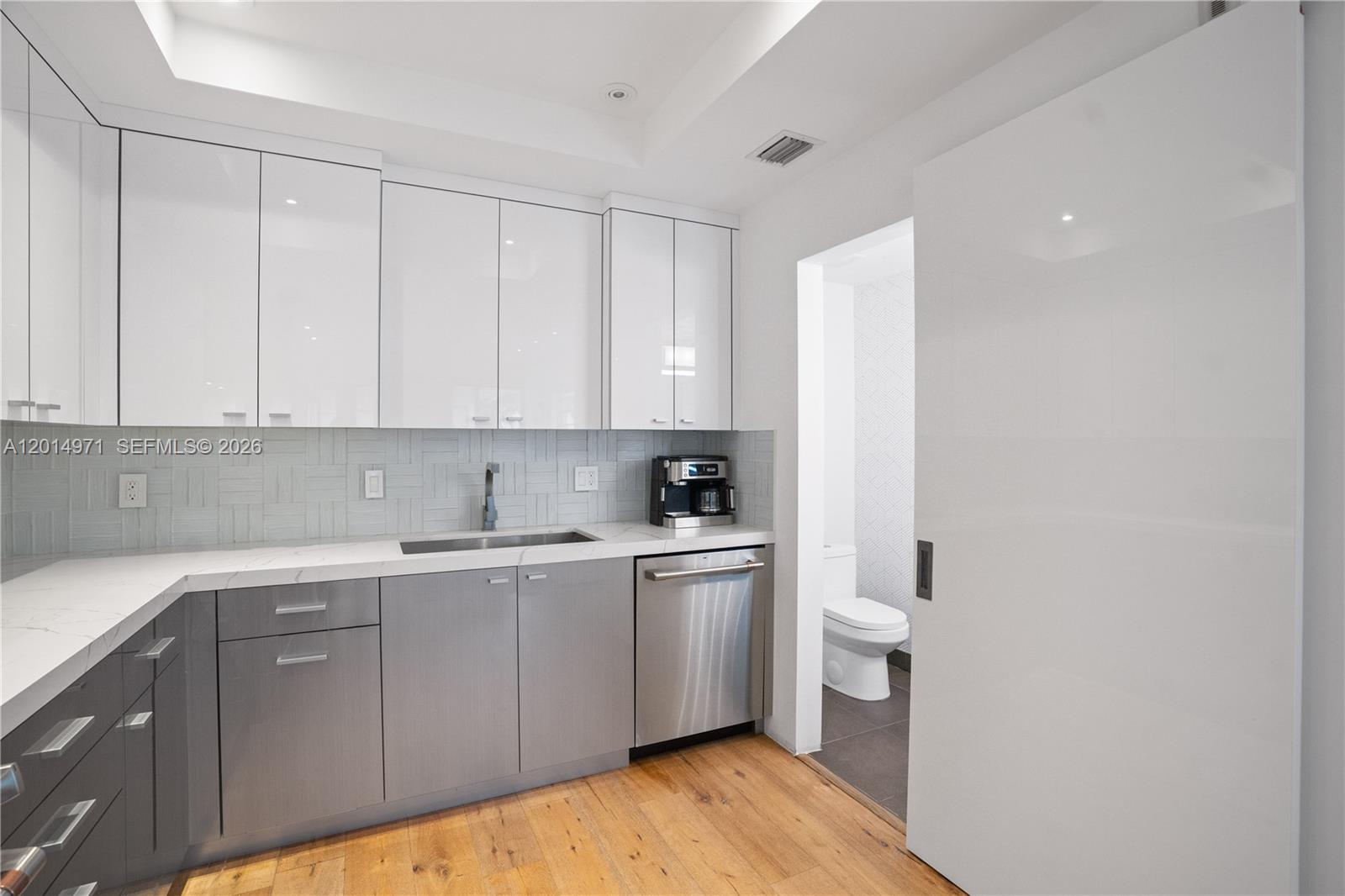 PARK VILLAS CONDO - Residential Lease