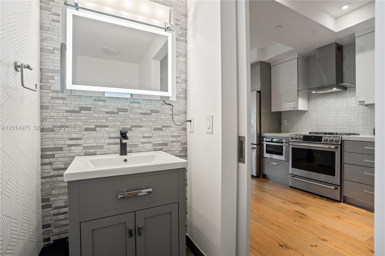 PARK VILLAS CONDO - Residential Lease
