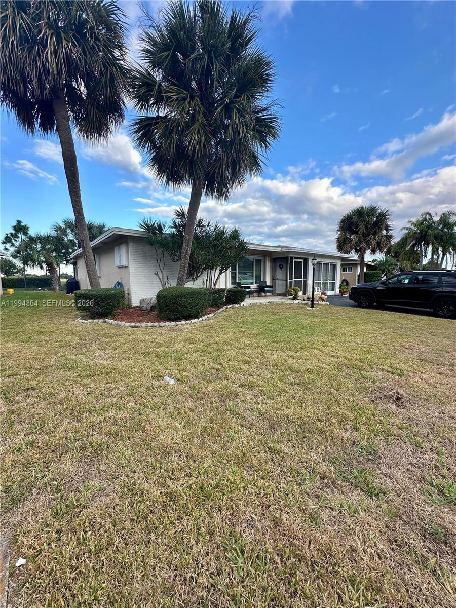 CRYSTAL LAKE 4TH SEC - Residential