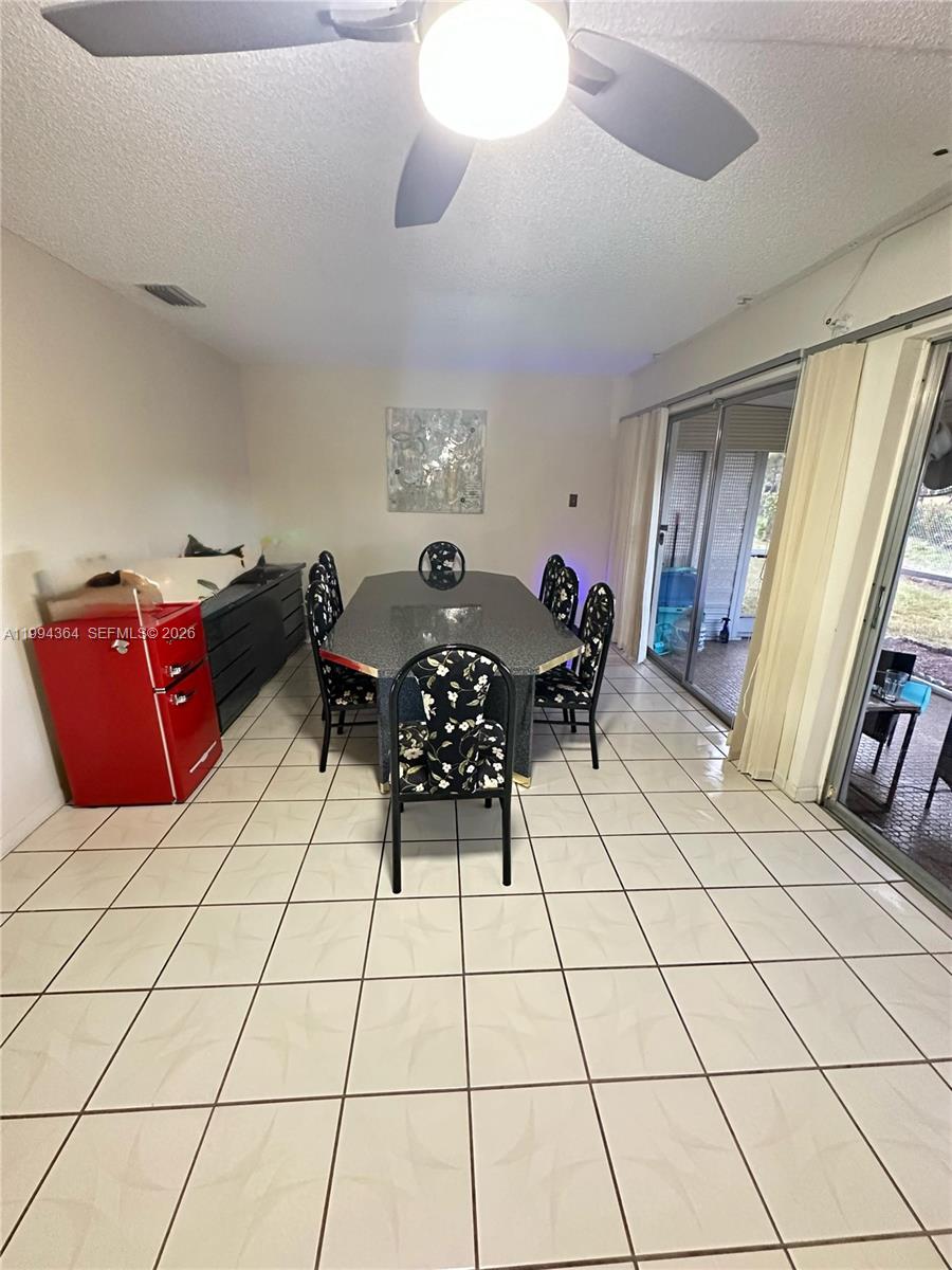 CRYSTAL LAKE 4TH SEC - Residential