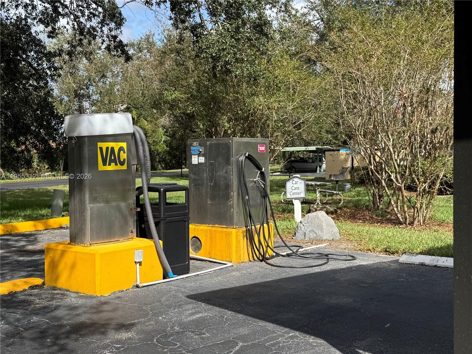 Venetian Palms - Residential