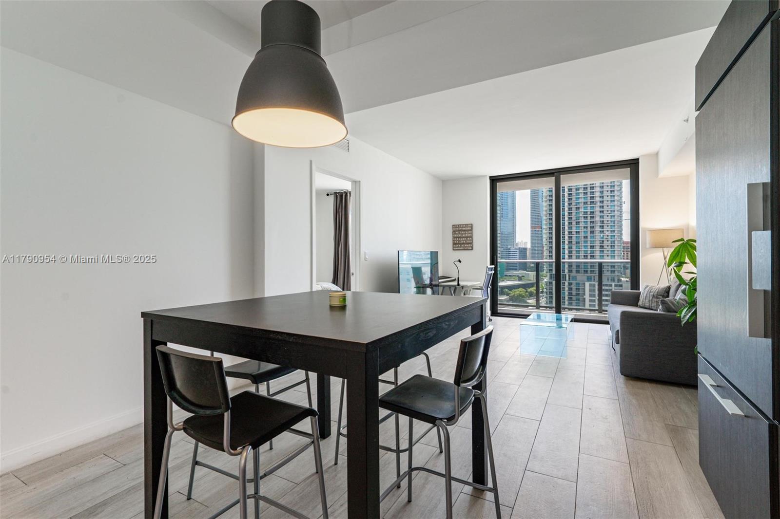 BRICKELL HEIGHTS EAST CON - Residential