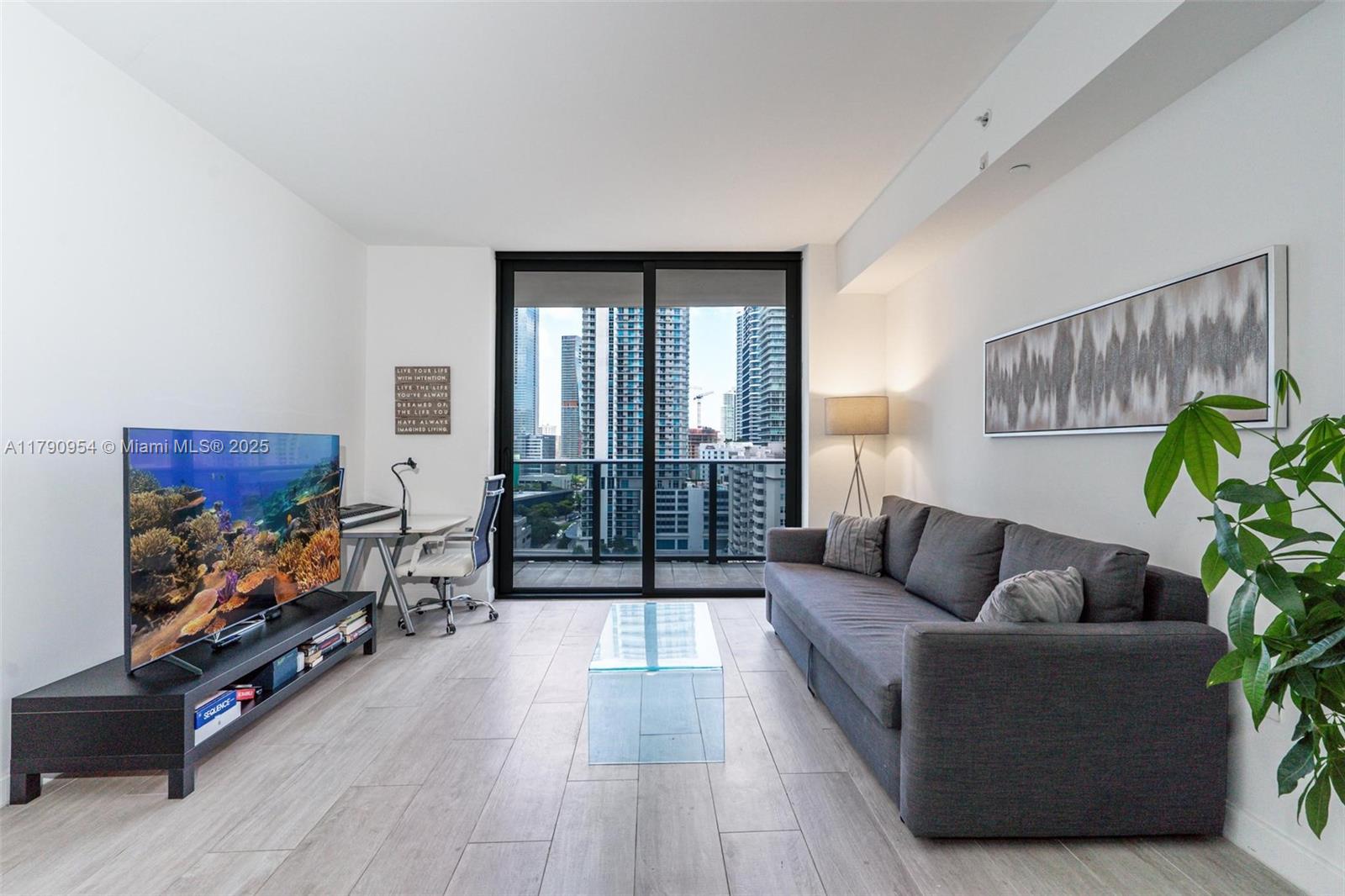 View photos, virtual tours, details... 45 SW 9th St 1205