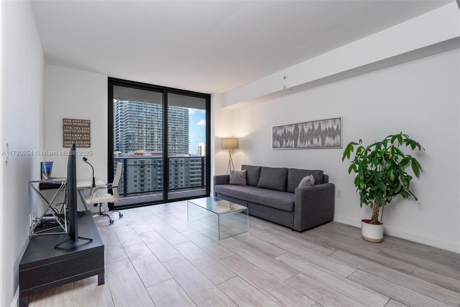 View photos, virtual tours, details... 45 SW 9th St 1205