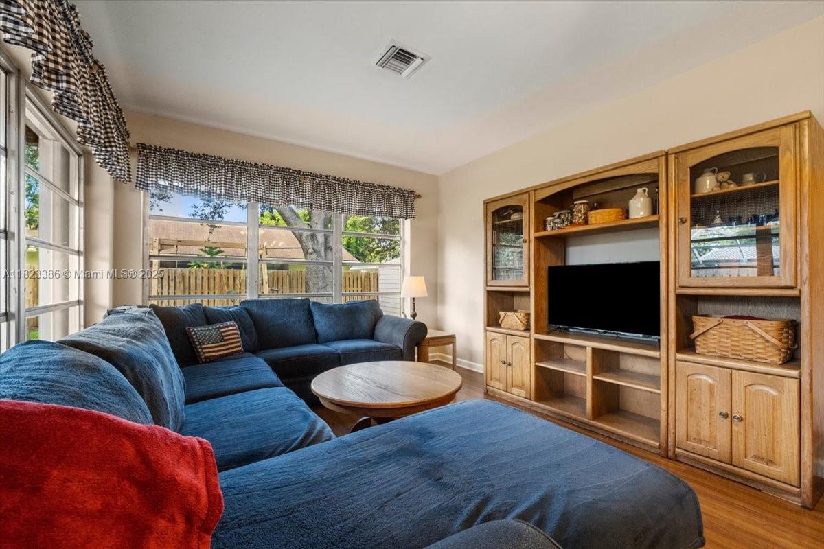 PINE CREST AMENDED PLAT - Residential