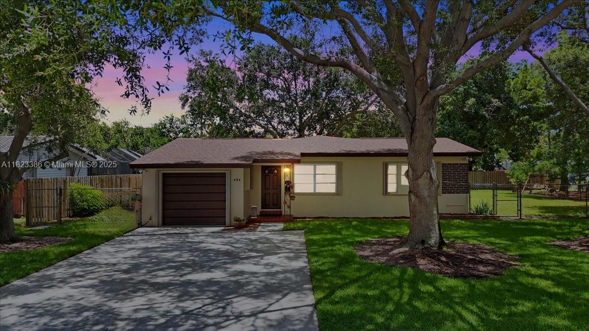 404 Ne 11th Ave, Pompano Beach, Broward County, Florida - 4 Bedrooms  
2 Bathrooms - 