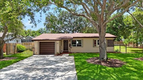 Photo of 404 NE 11th Ave, Pompano Beach, FL 33060 (MLS # A11823386)